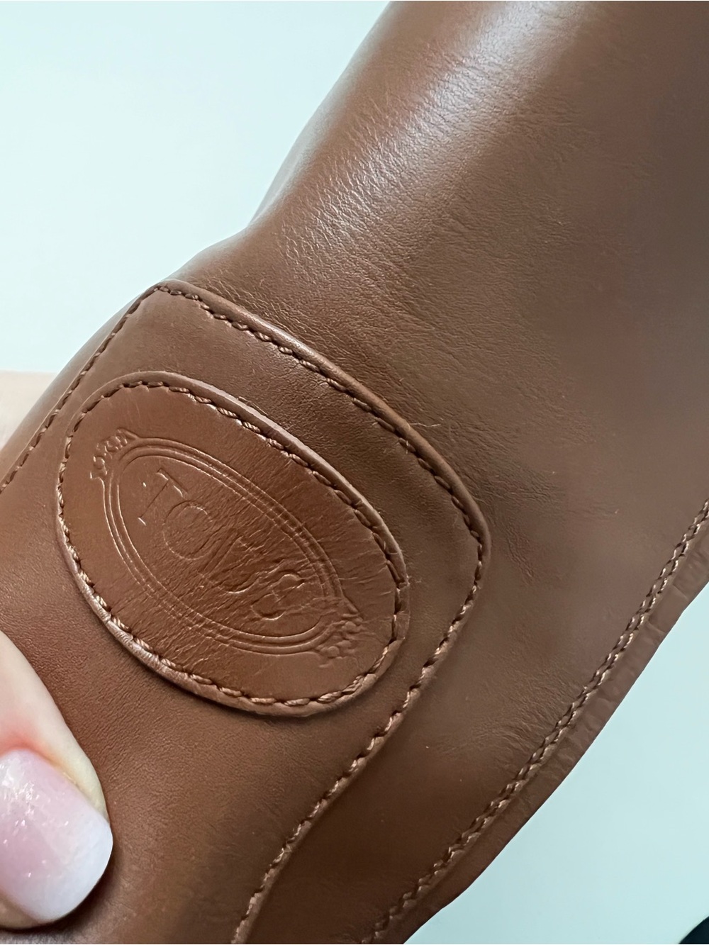 Tod's Brown Leather Slip-On Loafers with Embossed Logo size 6,5-7